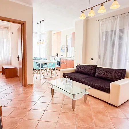 Violeta's Golem Polisi i Vogel