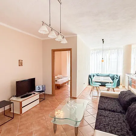 Violeta's Golem Daire *